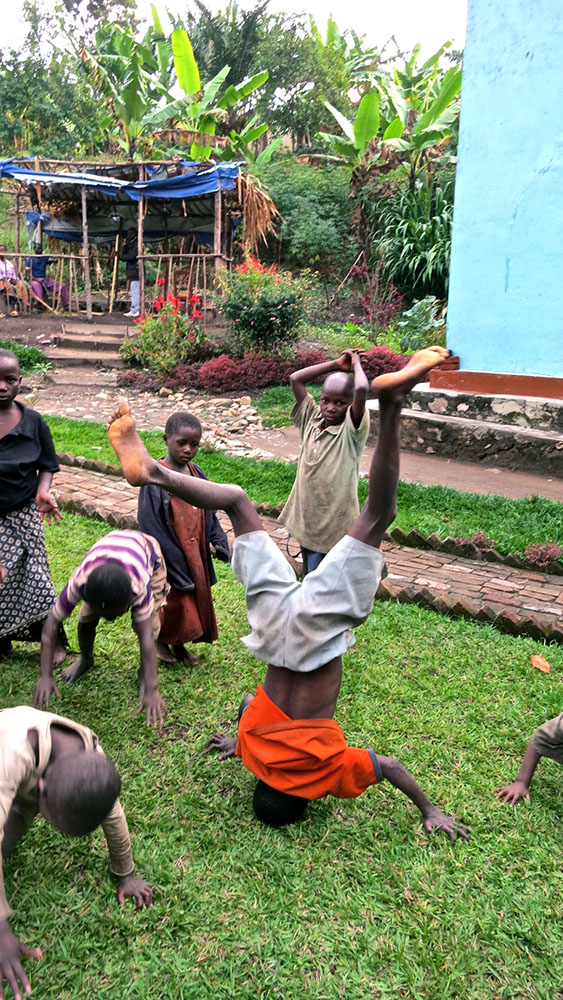 Headstands : A fun favorite